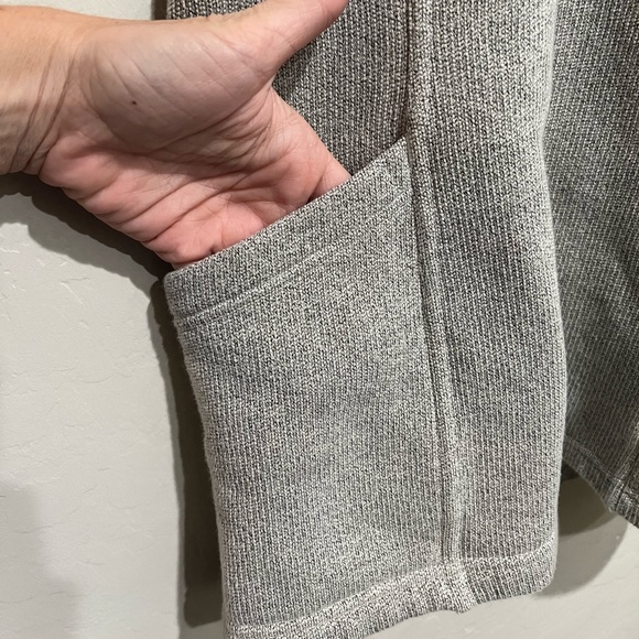 Columbia Country Air Full zip Hooded Sweater Vest in Gray/White, Size XS - Picture 3 of 7